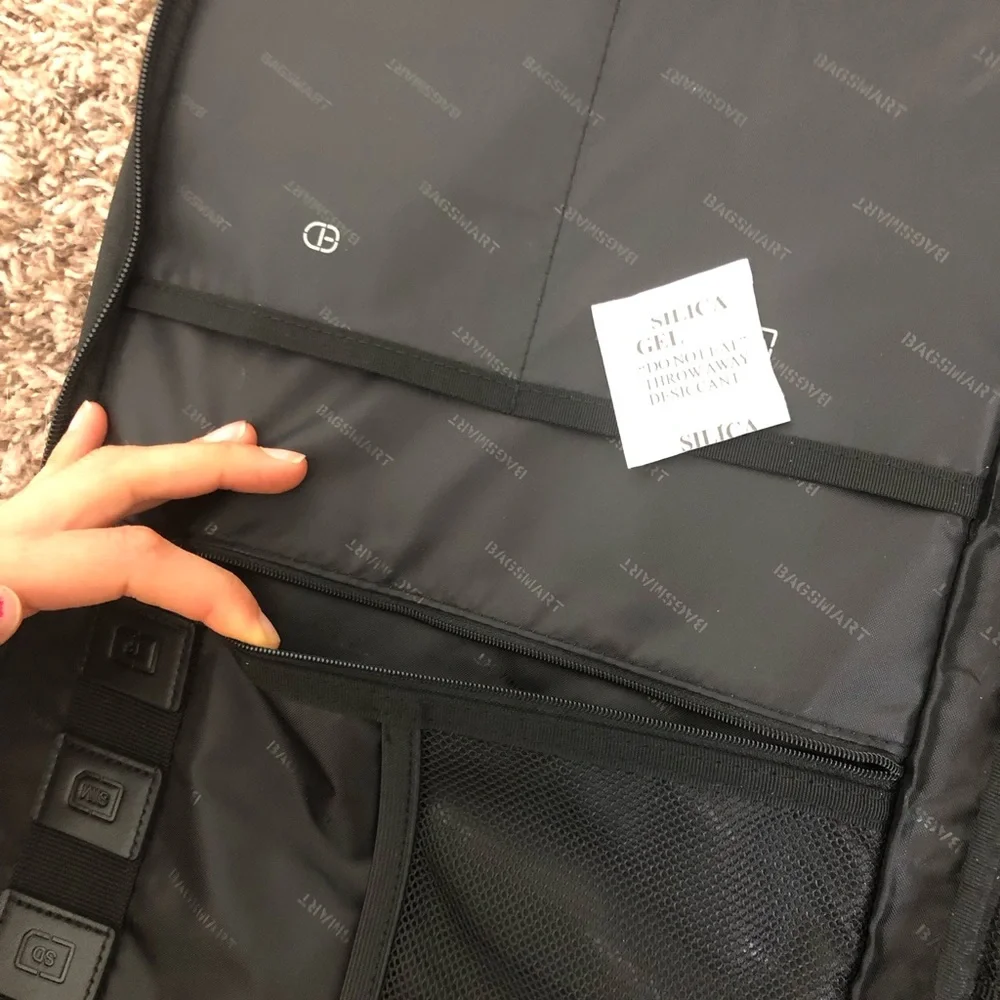 NWT Bagsmart Laptop Carrying Case